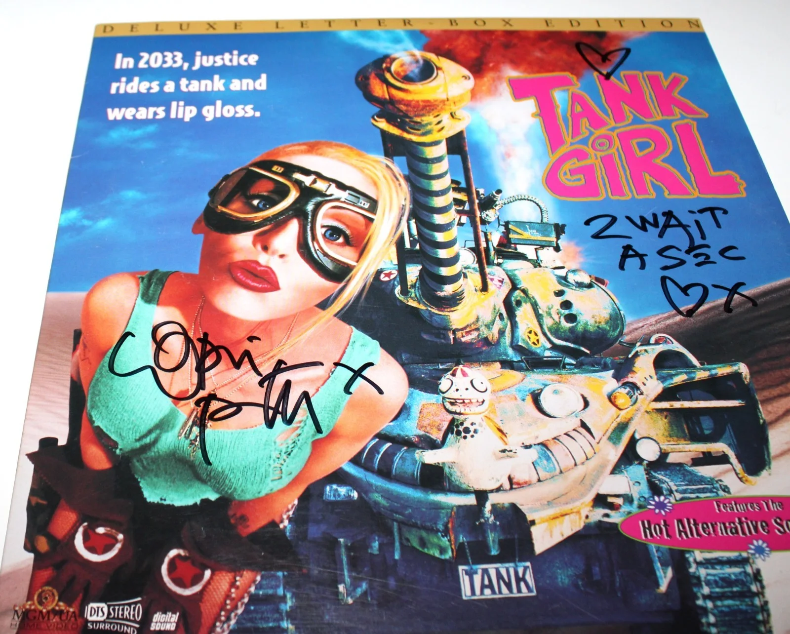 Lori Petty — Tank Girl old cult classic movie Laserdisc autograph Lori Petty signed original, изображение 5