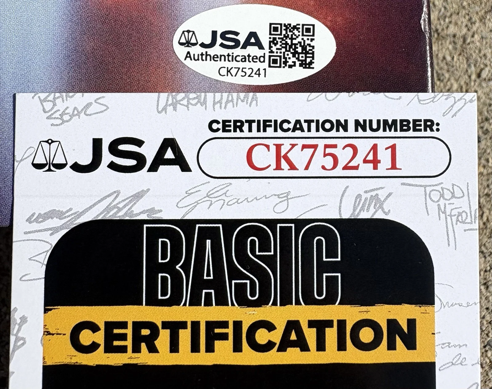 CHRIS BROWN SIGNED Red 1:11 Vinyl JSA COA, image 4