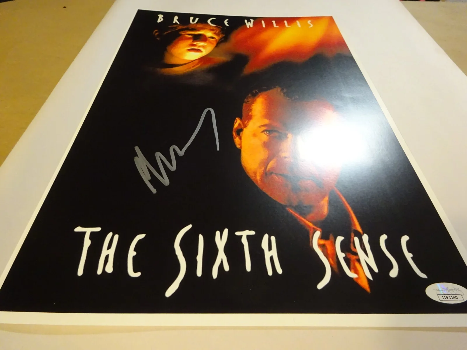 M Night Shyamalan — Signed M Night Shyamalan Autographed The Sixth Sense 11"x17" Photo JSA COA, image 3