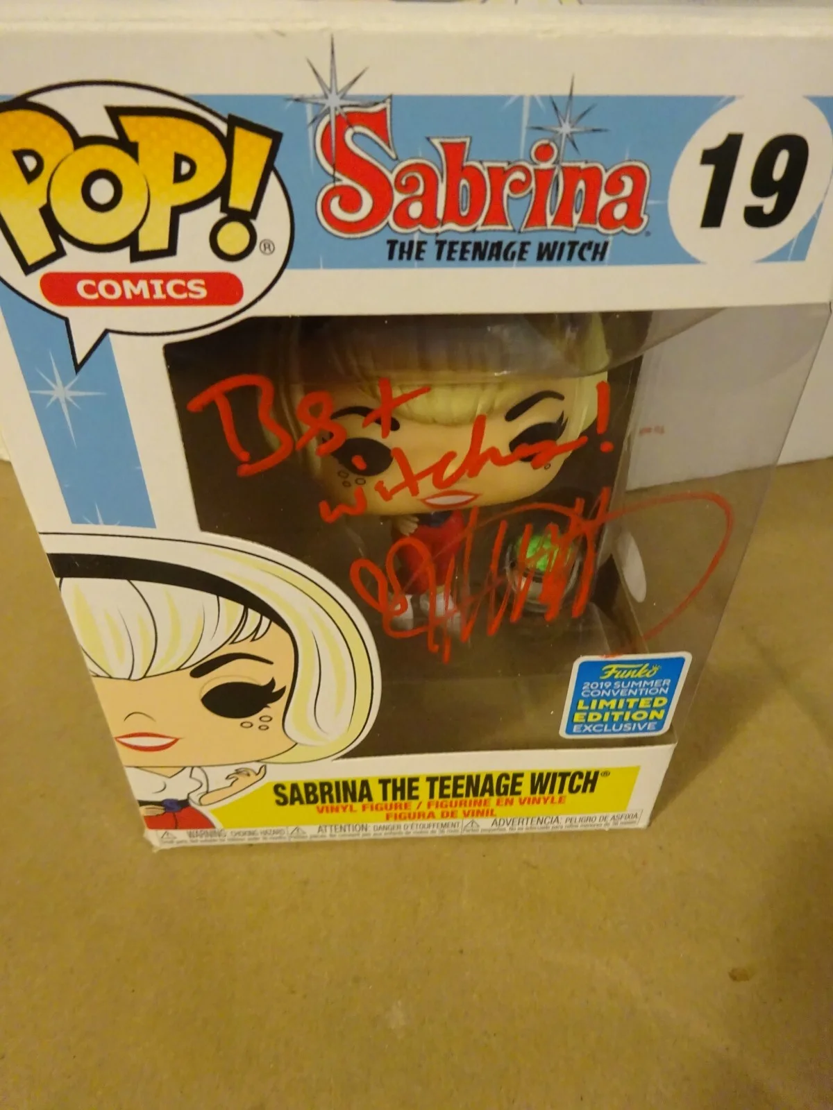 Melissa Joan Hart — Signed Melissa Joan Hart Autographed Sabrina The Teenage Witch Funko Pop JSA COA, изображение 3
