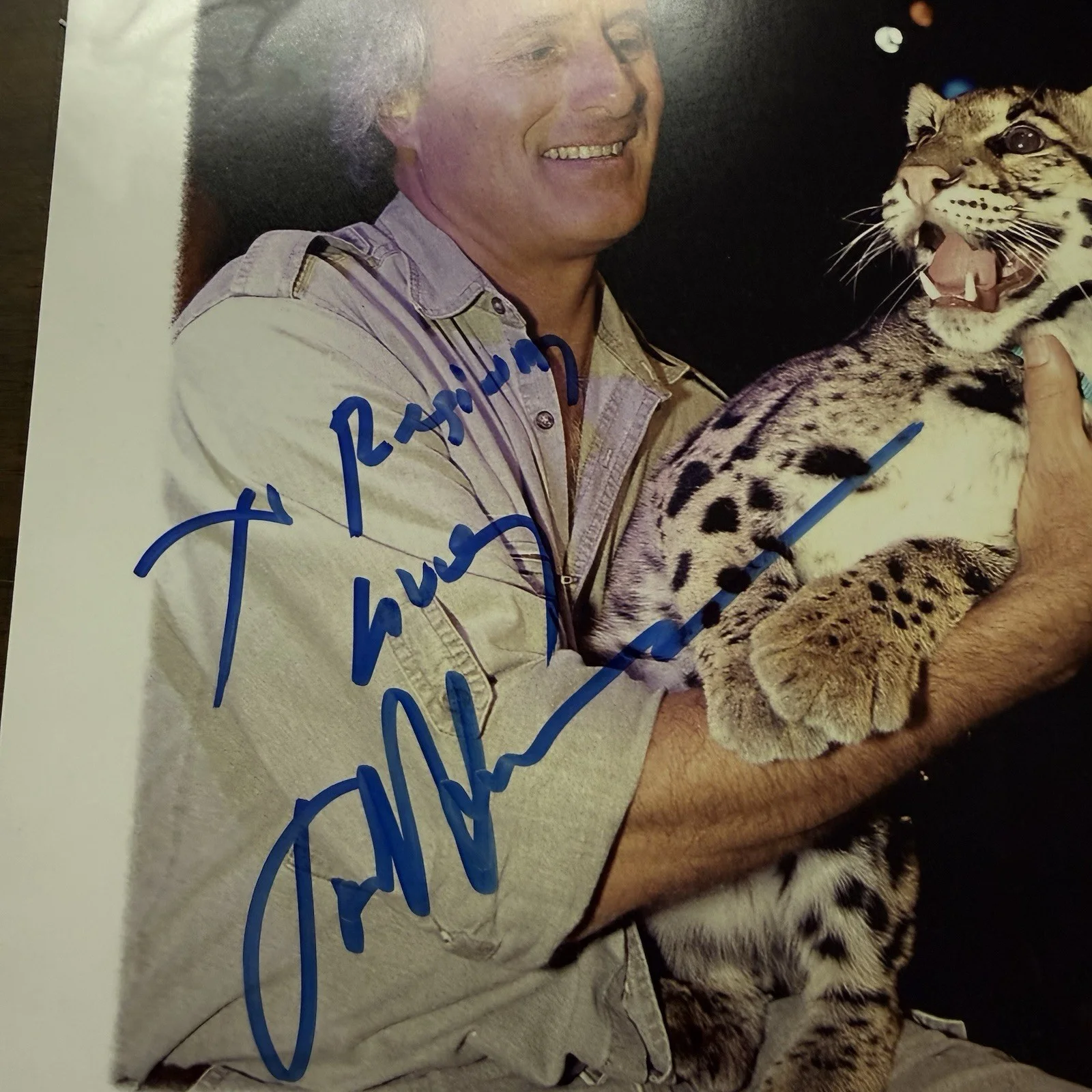 Jack Hanna — Jack Hanna Signed/Autographed Photo Holding Leopard Seaworld Wildlife Protection, image 2