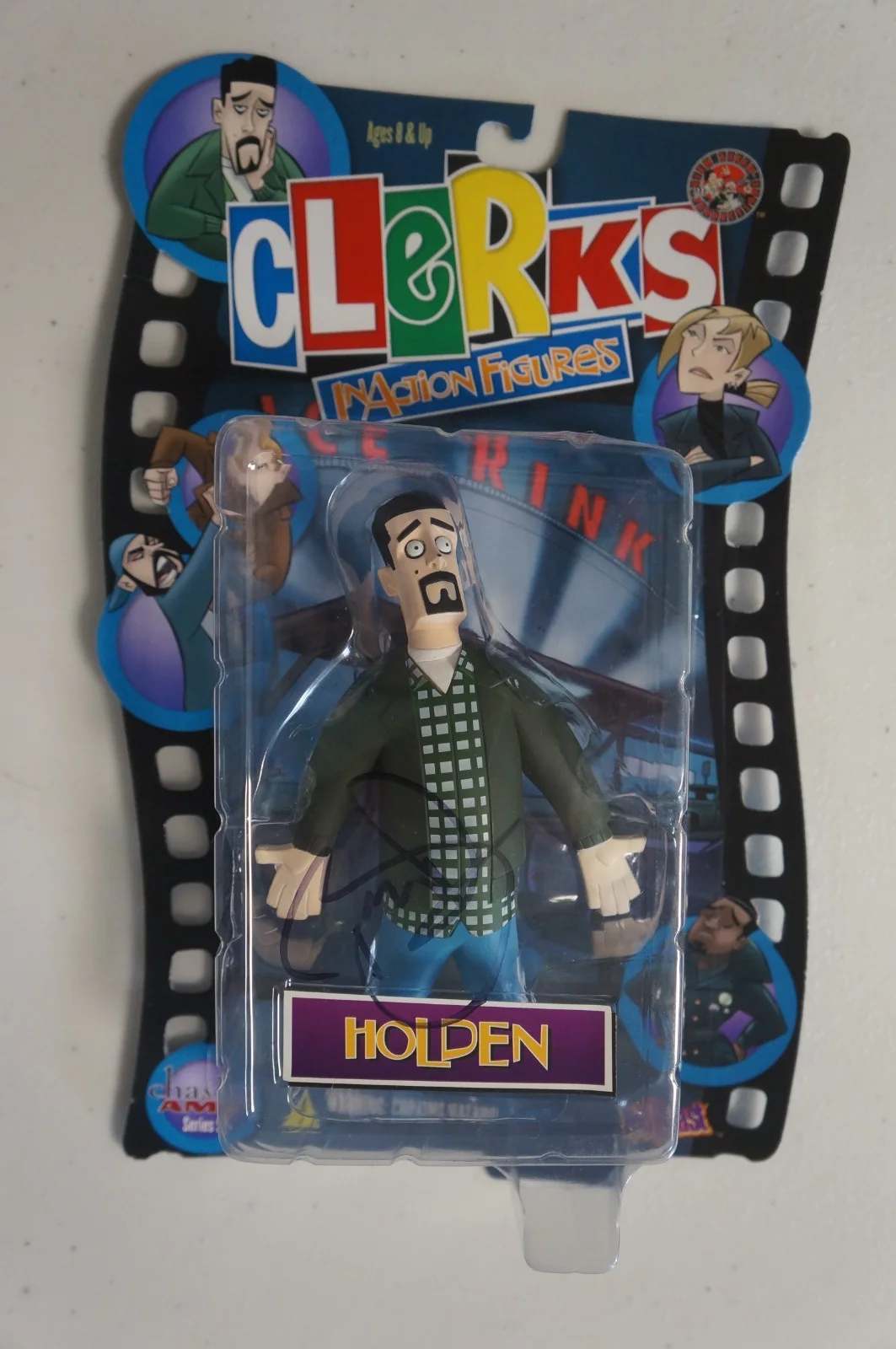 Ben Affleck — Ben Affleck Signed Chasing Amy Holden Clerks Inaction Figure Autograph