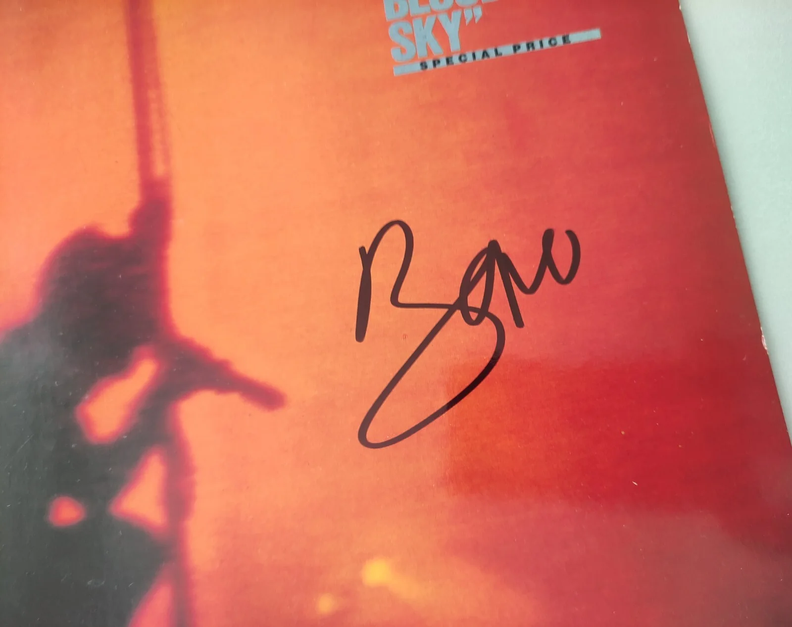 BONO - U2 Signed Autograph Album Record LP - Live "Under A Blood Red Sky", изображение 2