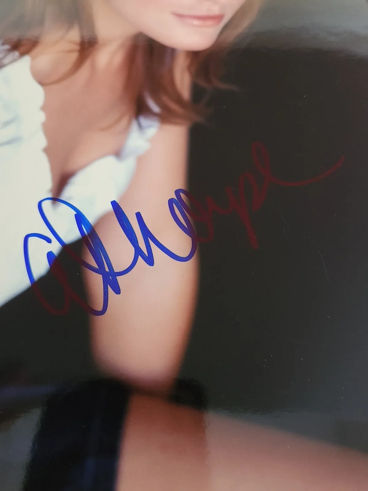 Alexis Thorpe Signed Autographed 8x10" Photograph AW COA Sexy Portrait, изображение 2