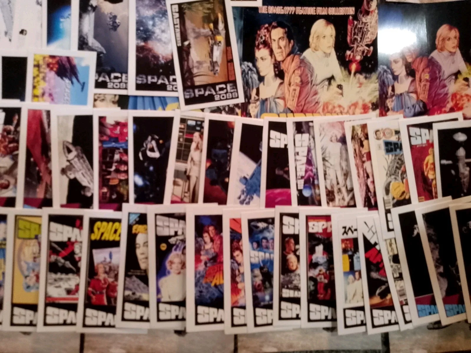 Space 1999 Deluxe Ed. 12 Lobbymarkers markers + 88 Mini art Cards & 3 boxes., image 5