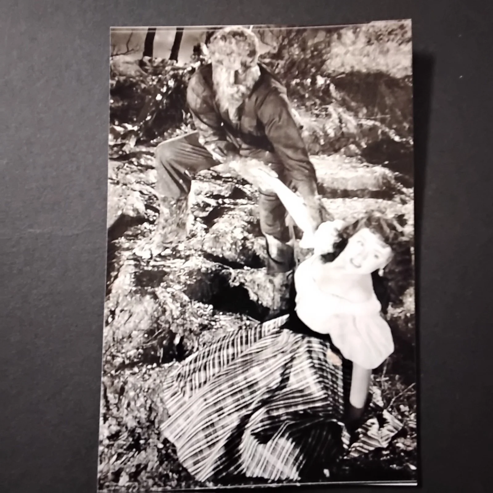 Elena Verdugo SIGNED Card Photo 40s TV Movie Actress Frankenstein Frozen Ghost, изображение 5
