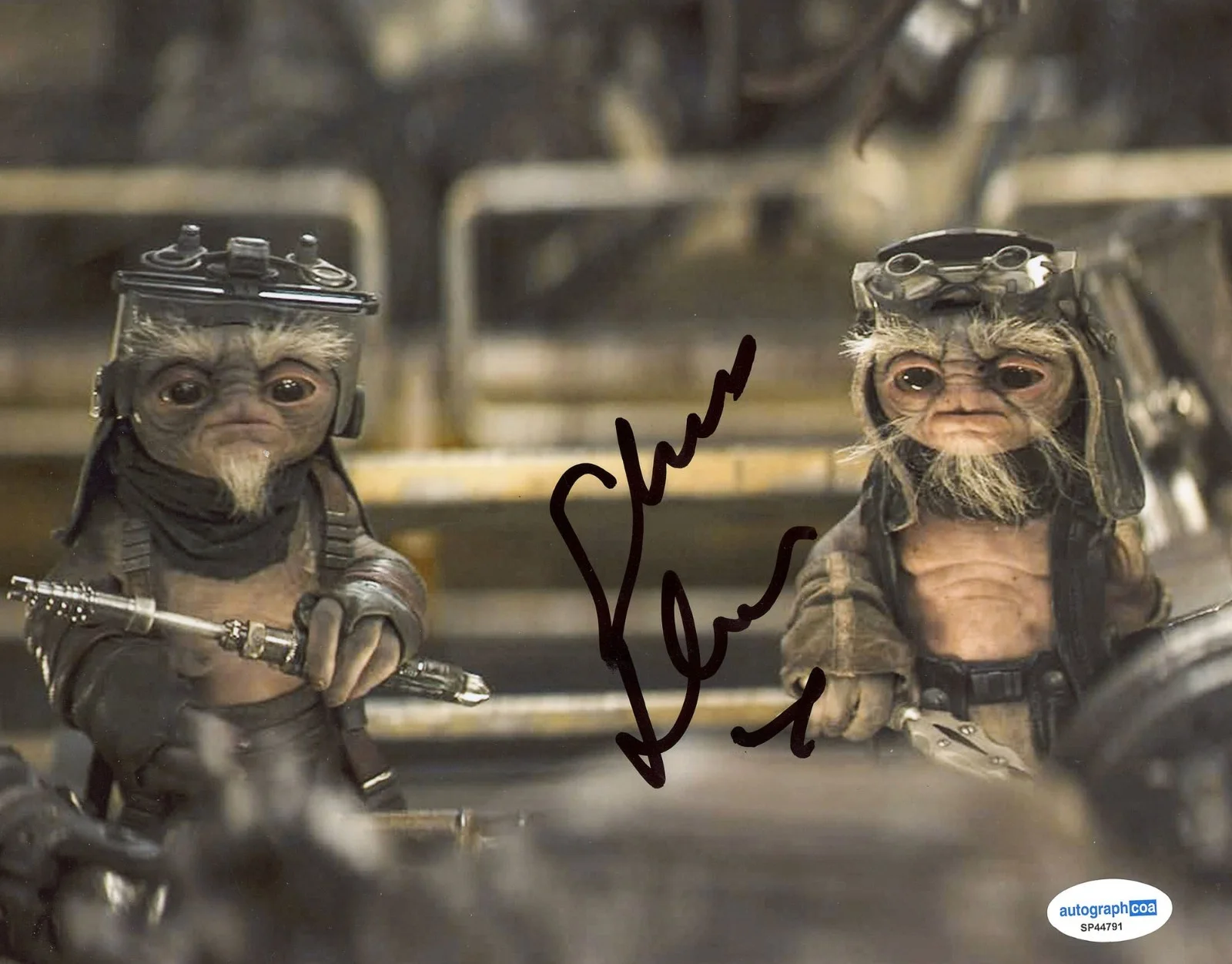 Shirley Henderson — Shirley Henderson signed THE MANDALORIAN 8x10 Photo EX PROF h Anzellan Crew ACOA, изображение 4