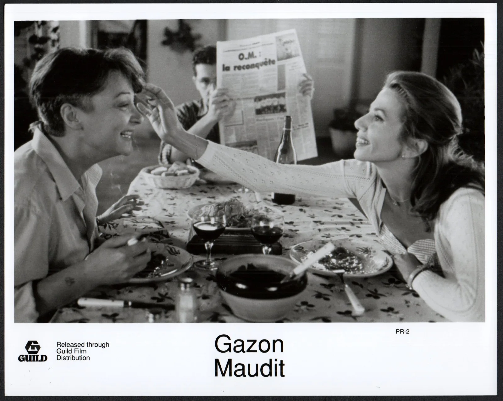 GAZON MAUDIT 1995 Victoria Abril, Josiane Balasko, Alain Chabat 5 10x8 STILLS, изображение 2