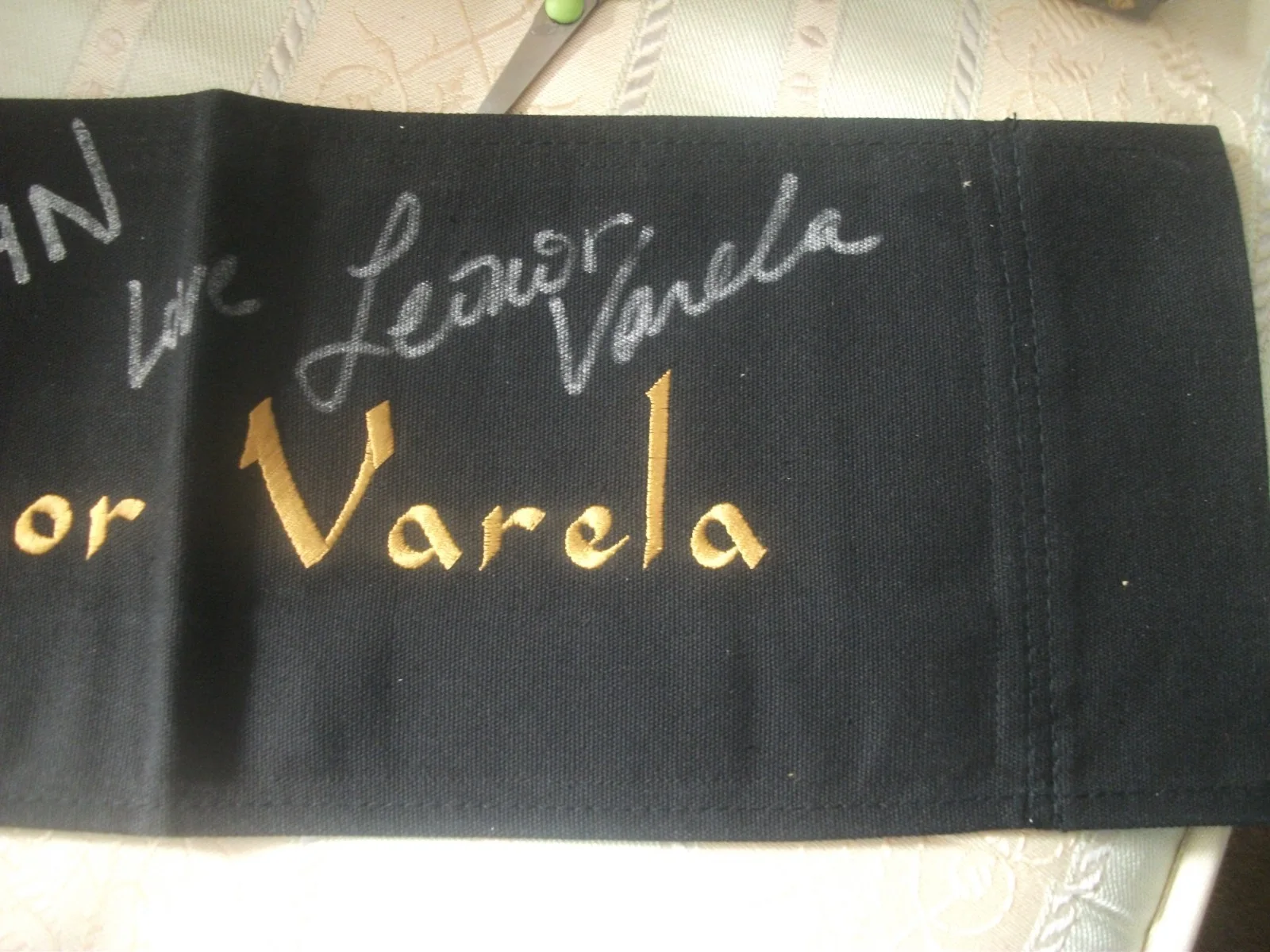 LEONAR VARELA CLEOPATRA SIGNED CHAIR SIGN final listings, image 2
