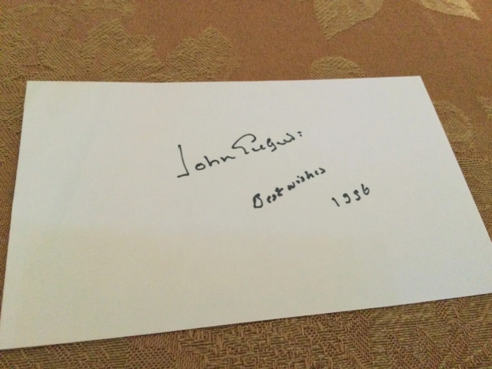 JOHN GIELGUD English Actor Autograph, image 2