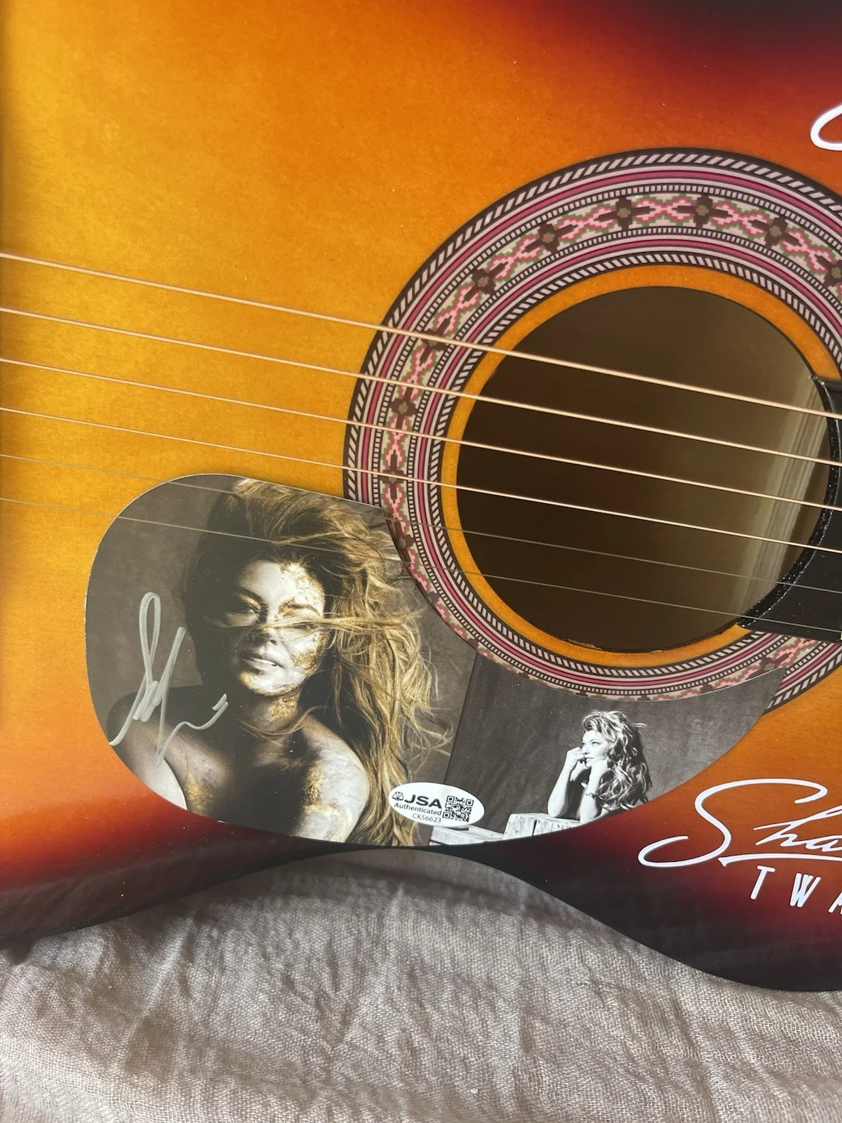 Shania Twain — Shania Twain Signed Full-size Signed Guitar - JSA, image 3