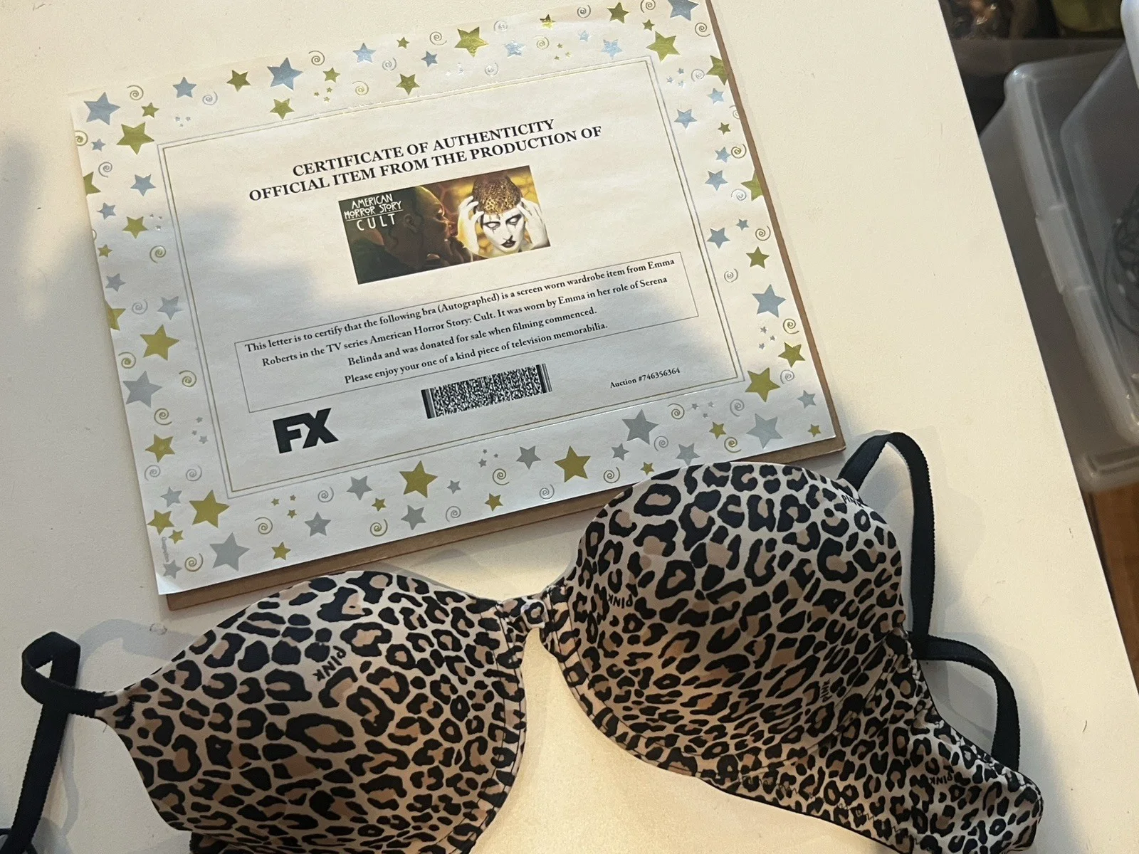 Emma Roberts — Signed bra from Emma Roberts in the TV series American Horror Story with COA, изображение 3