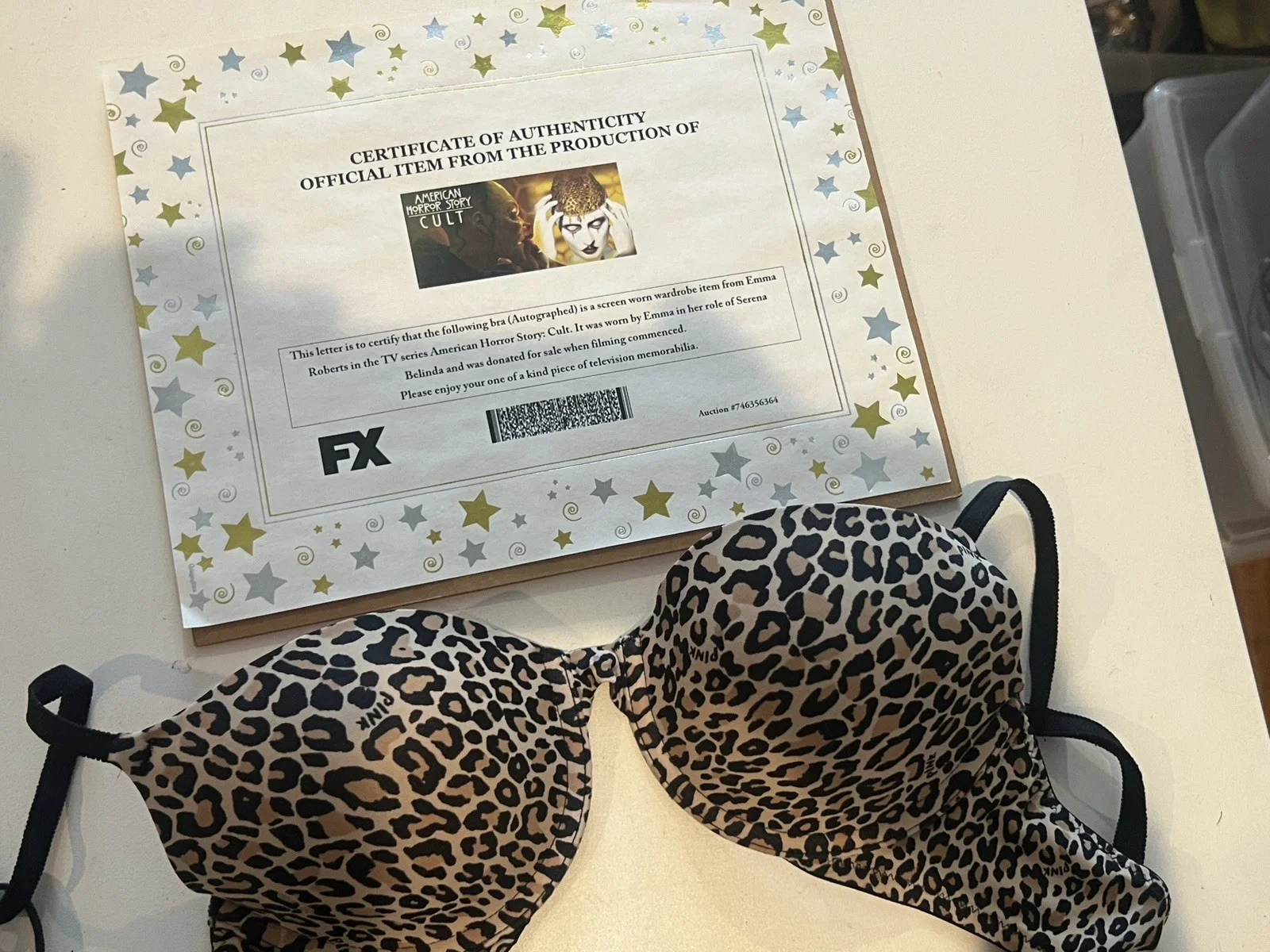 Emma Roberts — Signed bra from Emma Roberts in the TV series American Horror Story with COA, изображение 5