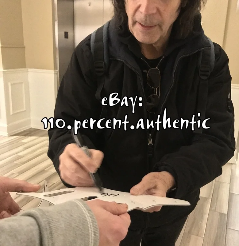 STEVE HACKETT GENESIS SIGNED AUTOGRAPHED ELECTRIC GUITAR *EXACT PROOF*, image 2