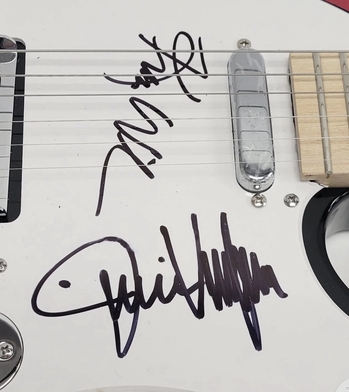 Phil Collen & Vivian Campbell Signed American Flag Electric Guitar JSA COA, image 4