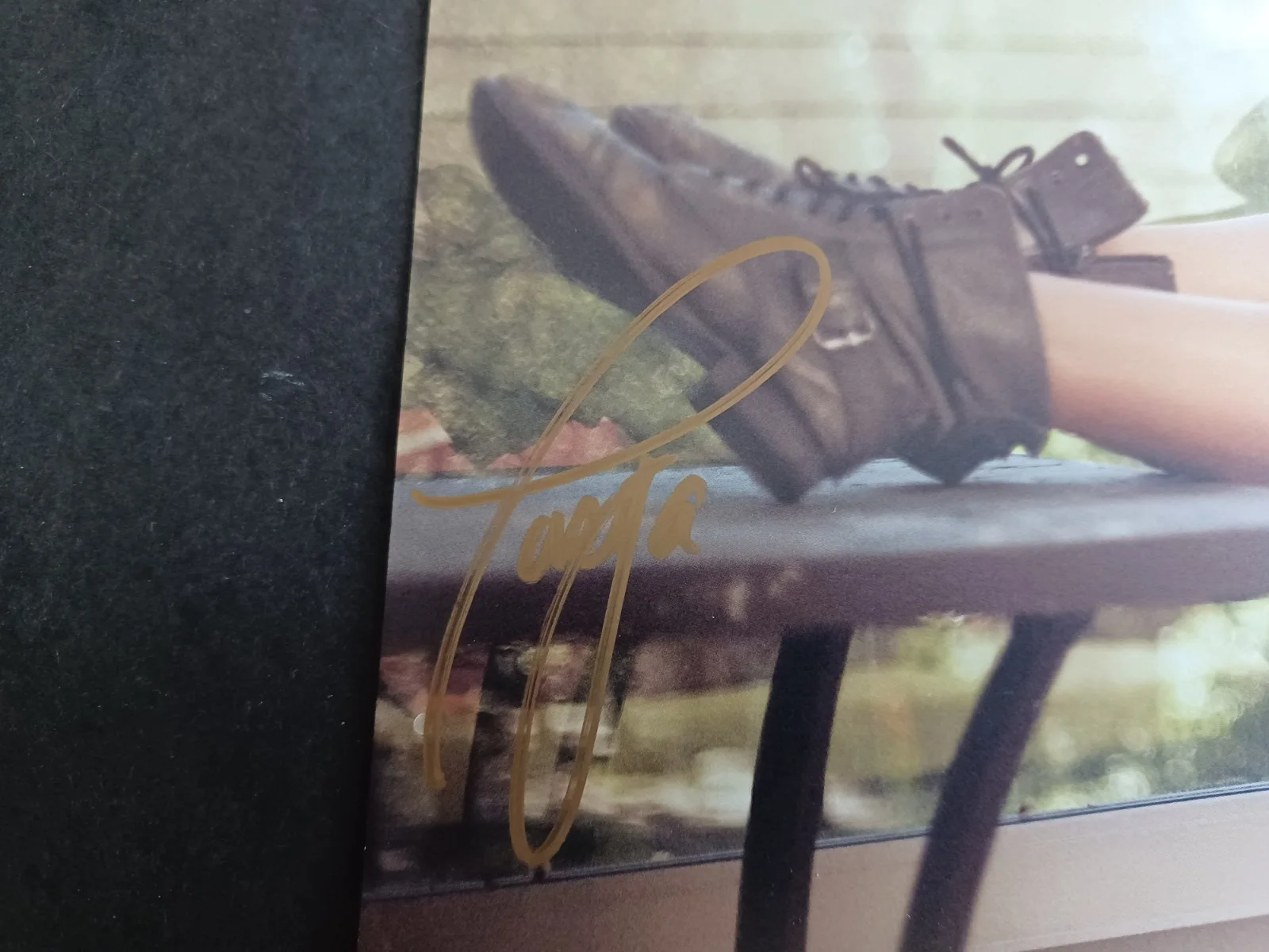 Tasya Teles Signed 7.25" x 11" Photo - The 100, Rogue, Shoresy, Intruders, изображение 2