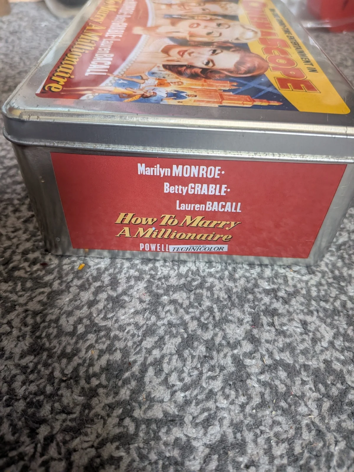 Retro CinemaScope Marilyn Monroe Betty Grable Lauren Bacall Tin, image 4