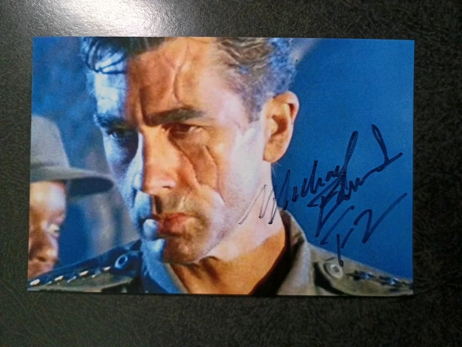 MICHAEL EDWARDS As JOHN CONNOR — MICHAEL EDWARDS As JOHN CONNOR 2 Hand Signed Autograph Photo S - TERMINATOR 2, изображение 2