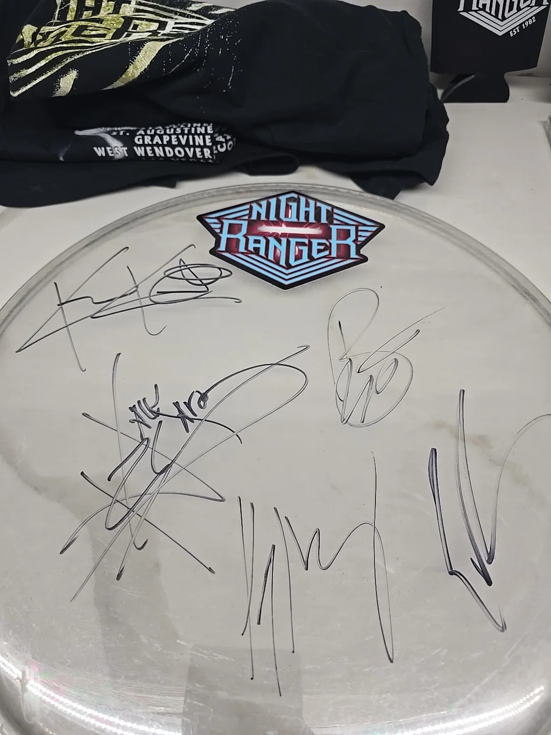 Night Ranger Signed 14" Drum Head 40th Aniversary Tshirts, Cds, image 2