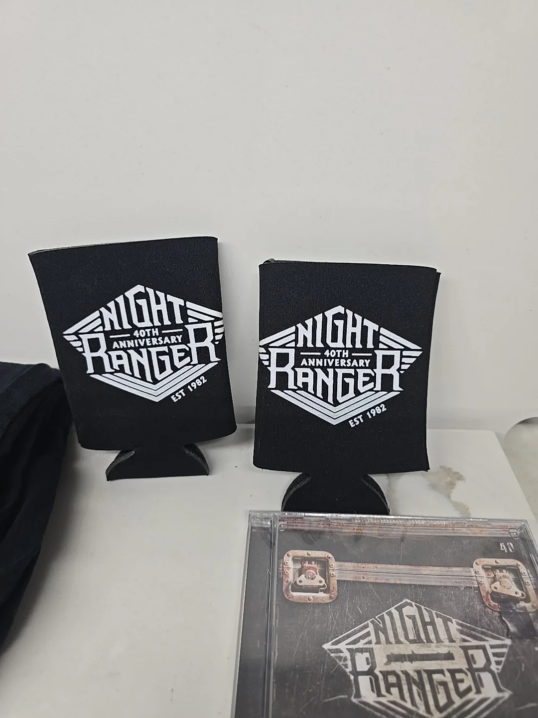 Night Ranger Signed 14" Drum Head 40th Aniversary Tshirts, Cds, image 4