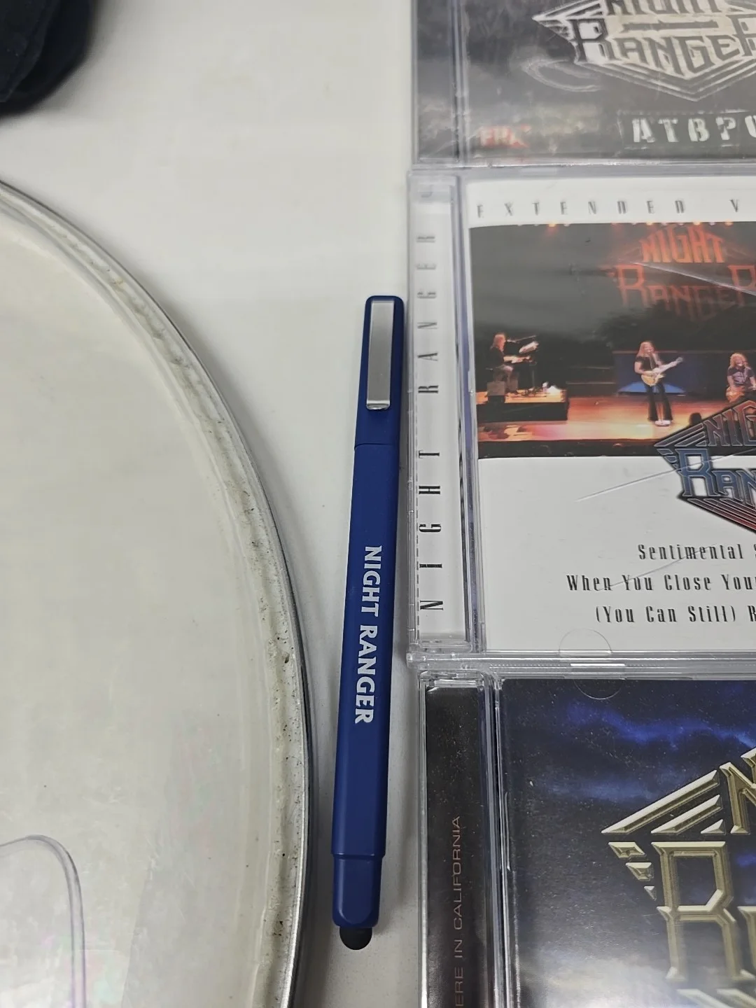 Night Ranger Signed 14" Drum Head 40th Aniversary Tshirts, Cds, image 5