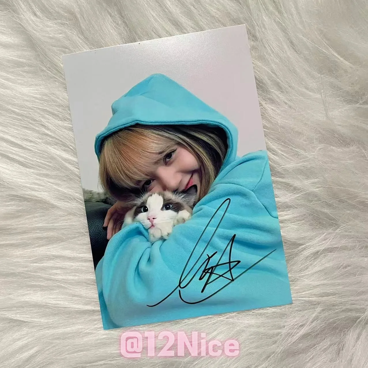 LISA — BLACKPINK LISA Limited Autographed Hand Signed Photo 4*6 inches
