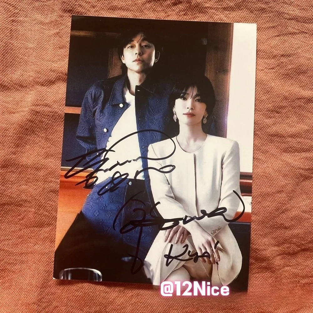 Tantara Gong Yoo Song Hye Kyo Autographed Signed Photo K-POP 4*6 2026, изображение 3