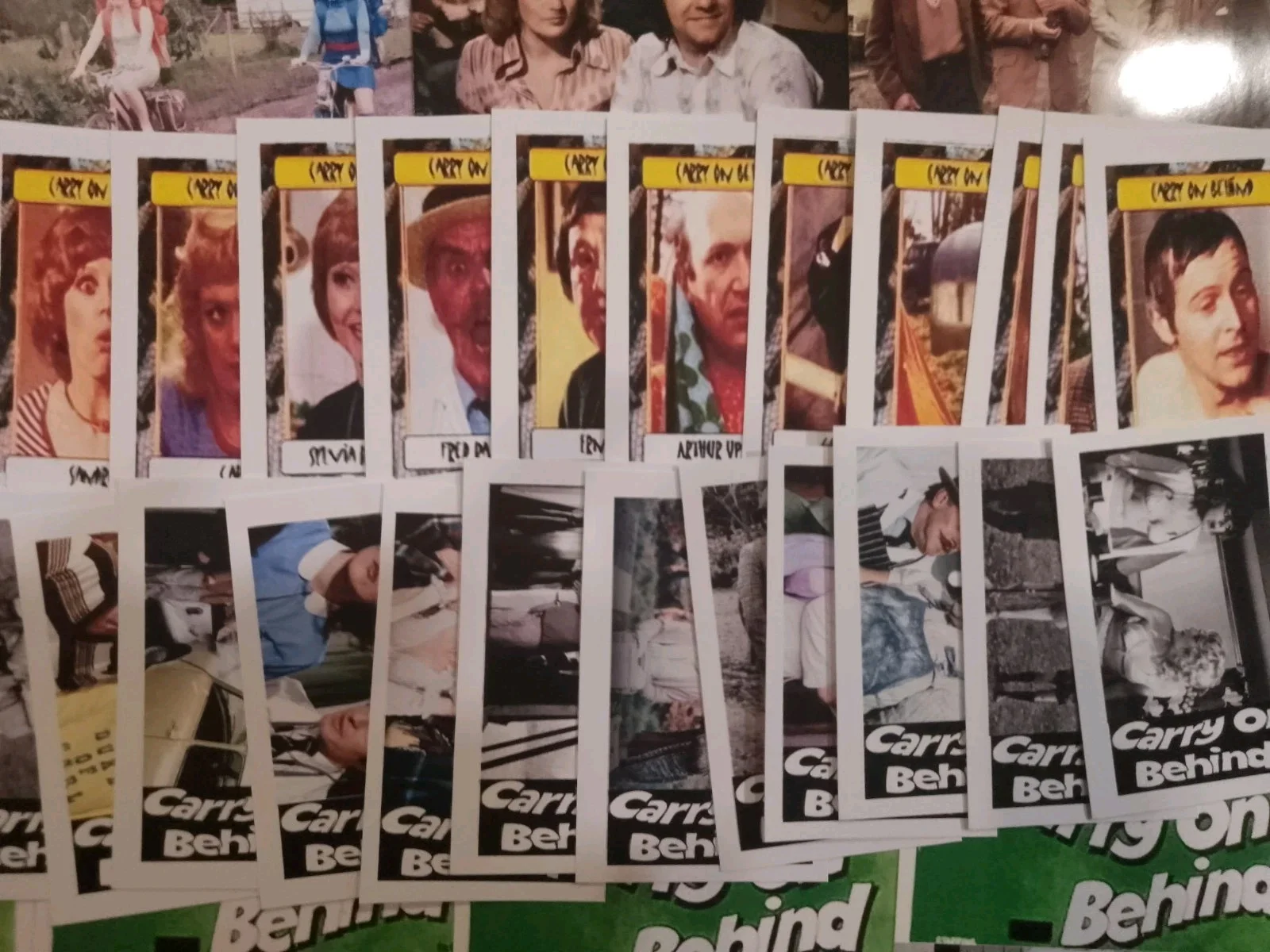 Carry On Behind. 10 Glossy 3x8ins Lobbymarkers & 40 Mini Promo Cards & Box., изображение 3