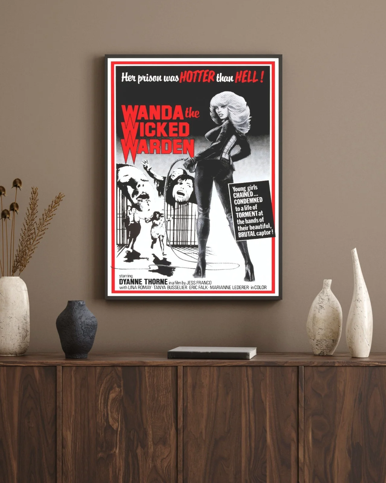 Wanda: The Wicked Warden - 1977 Horror Drama 27.2" x 41" US One Sheet Poster, изображение 3