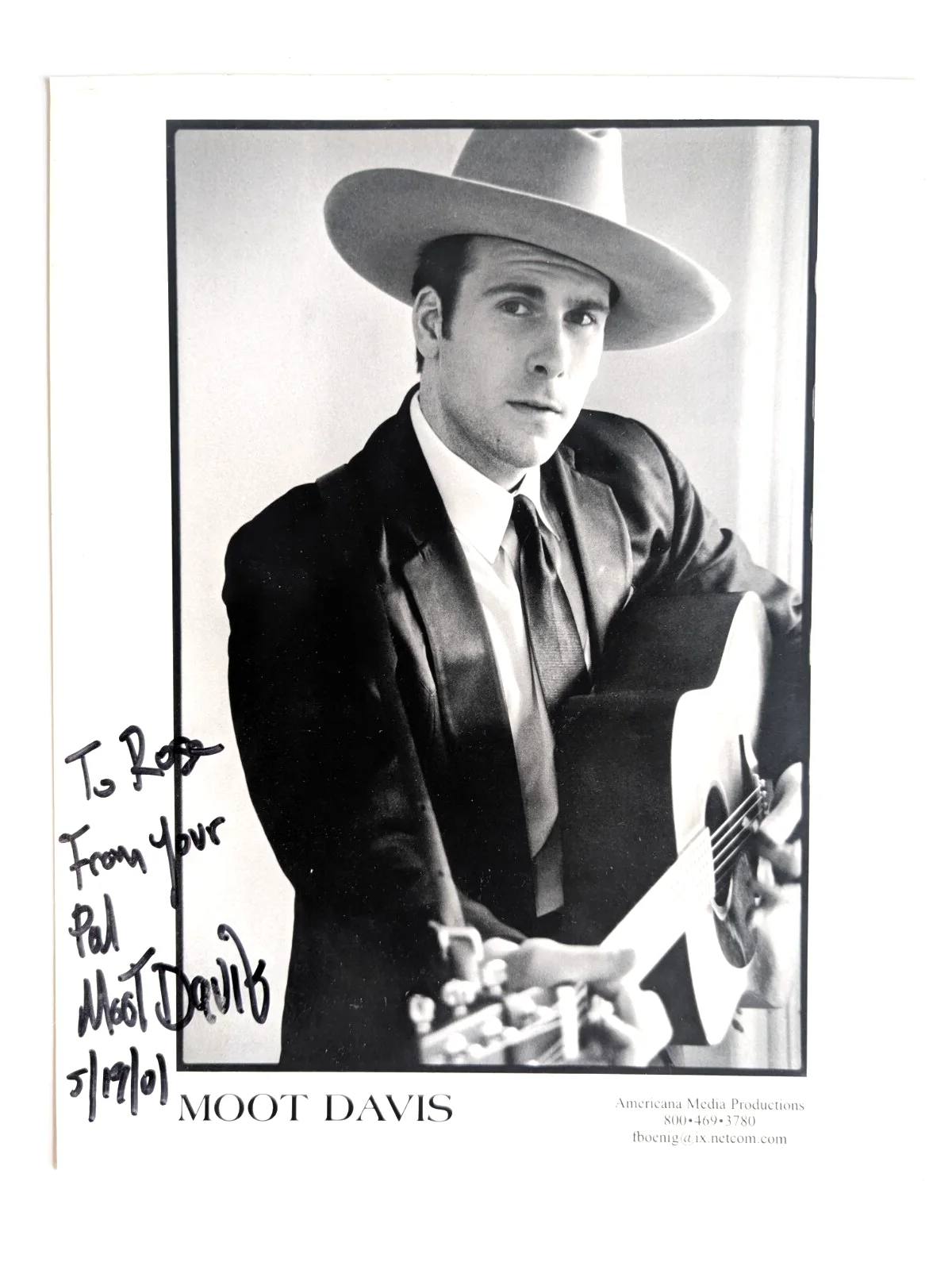 Moot Davis Signed Promo Photo with Guitar 2001, изображение 2