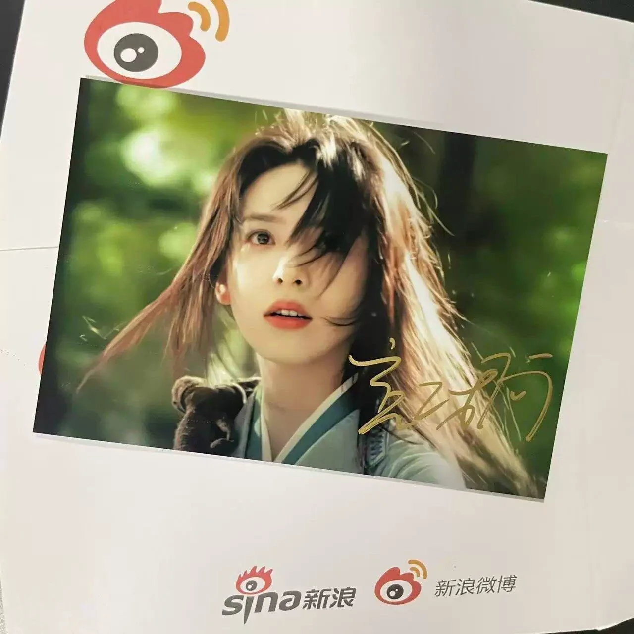 Zhan Zhao Adventures, Zhang Ruonan's autographed 6-inch photo, изображение 3