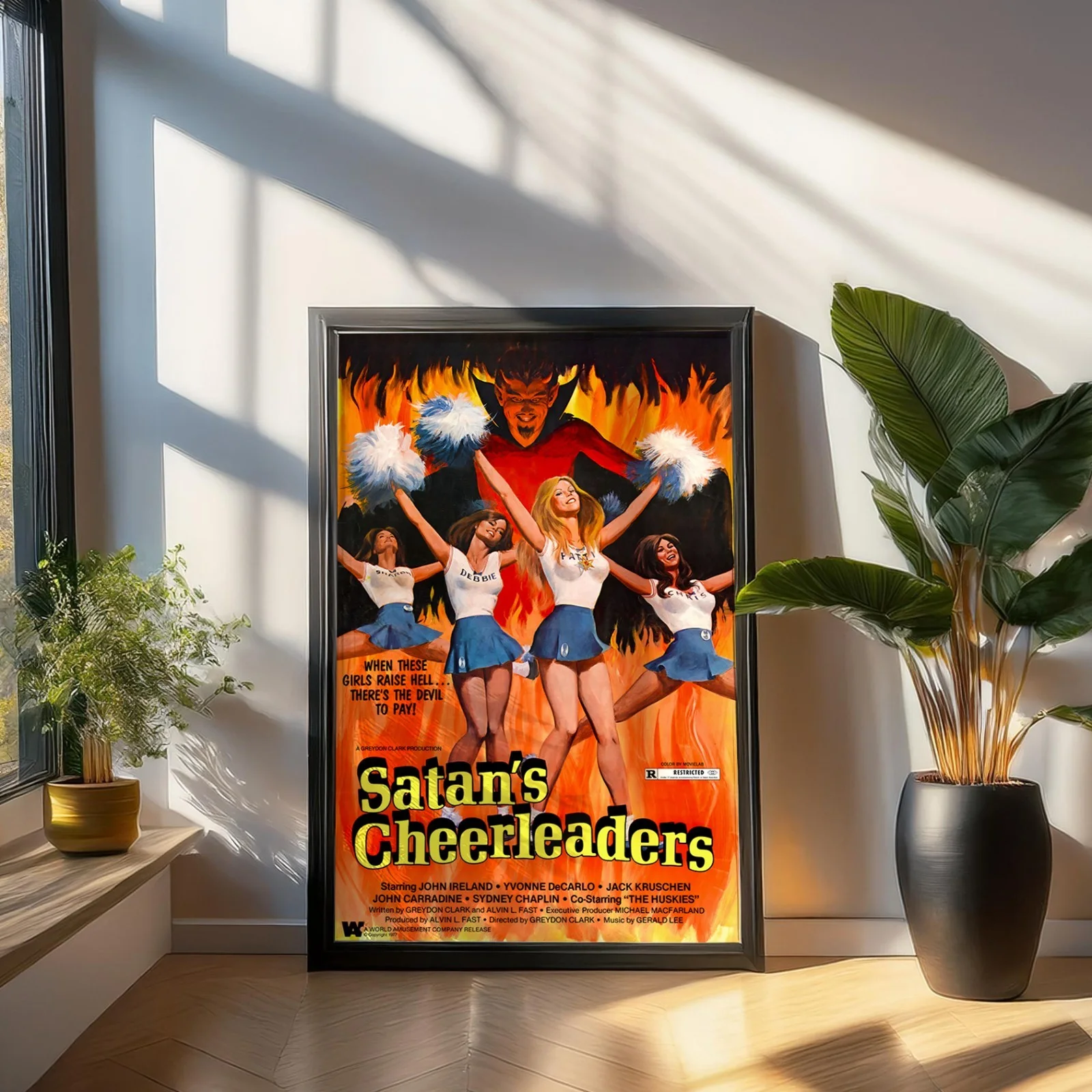 Satan's Cheerleaders - 1977 Exploitation Horror 27.2" x 41" US One Sheet Poster, image 3