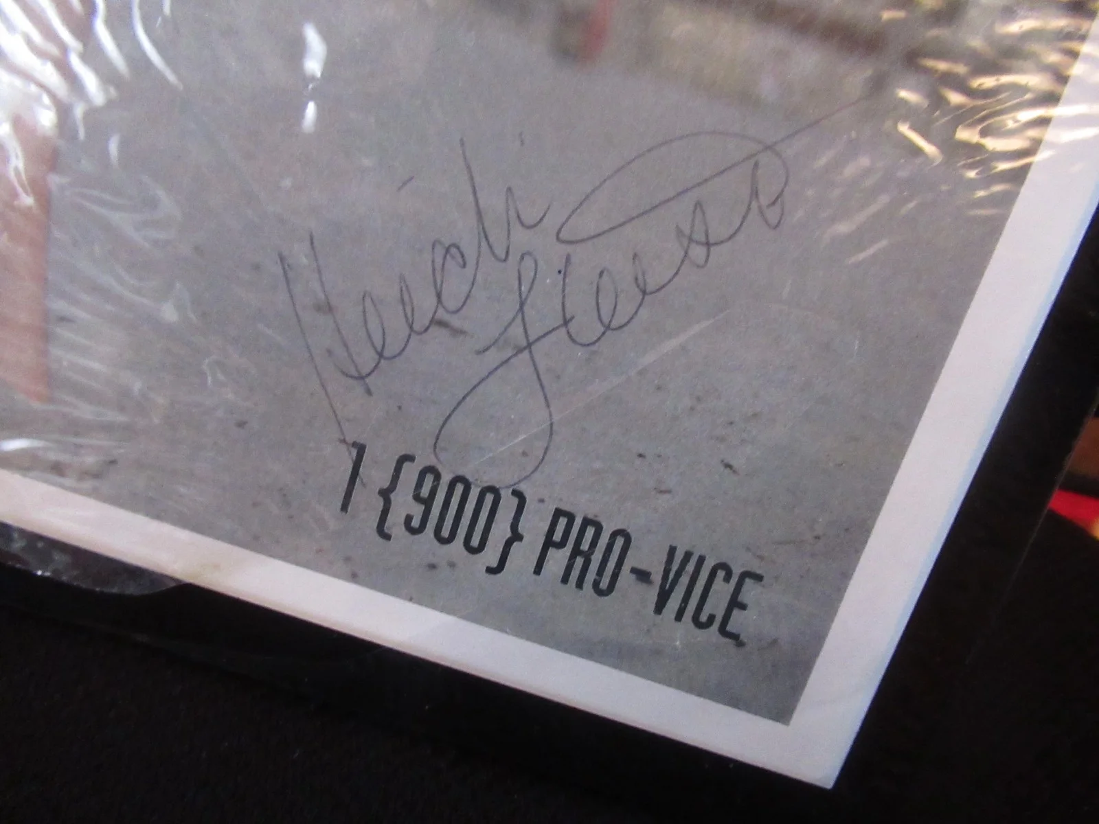 Heidi Fleiss Autographed Framed Heidi Wear Advertising Picture 8.5" x 11", изображение 3