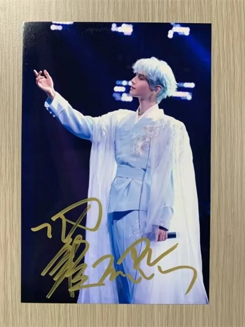 Luo Yunxi 6" Signed Autographed Photo Autograph, image 2