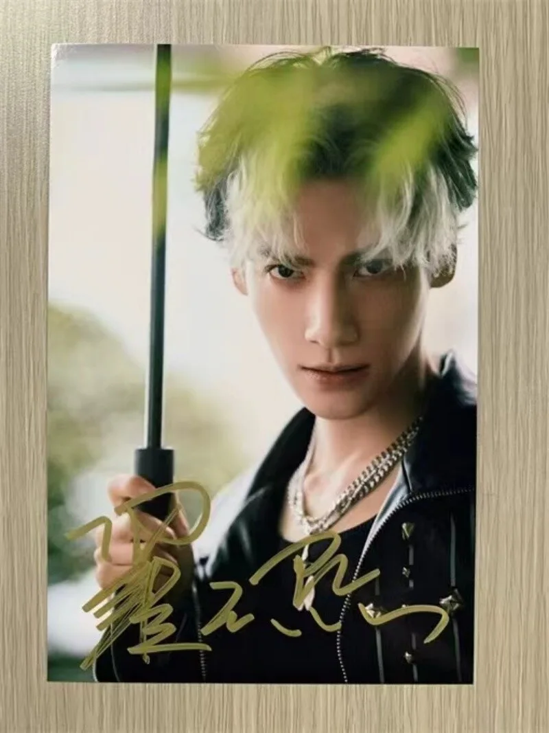 Luo Yunxi 6" Signed Autographed Photo Autograph, image 4
