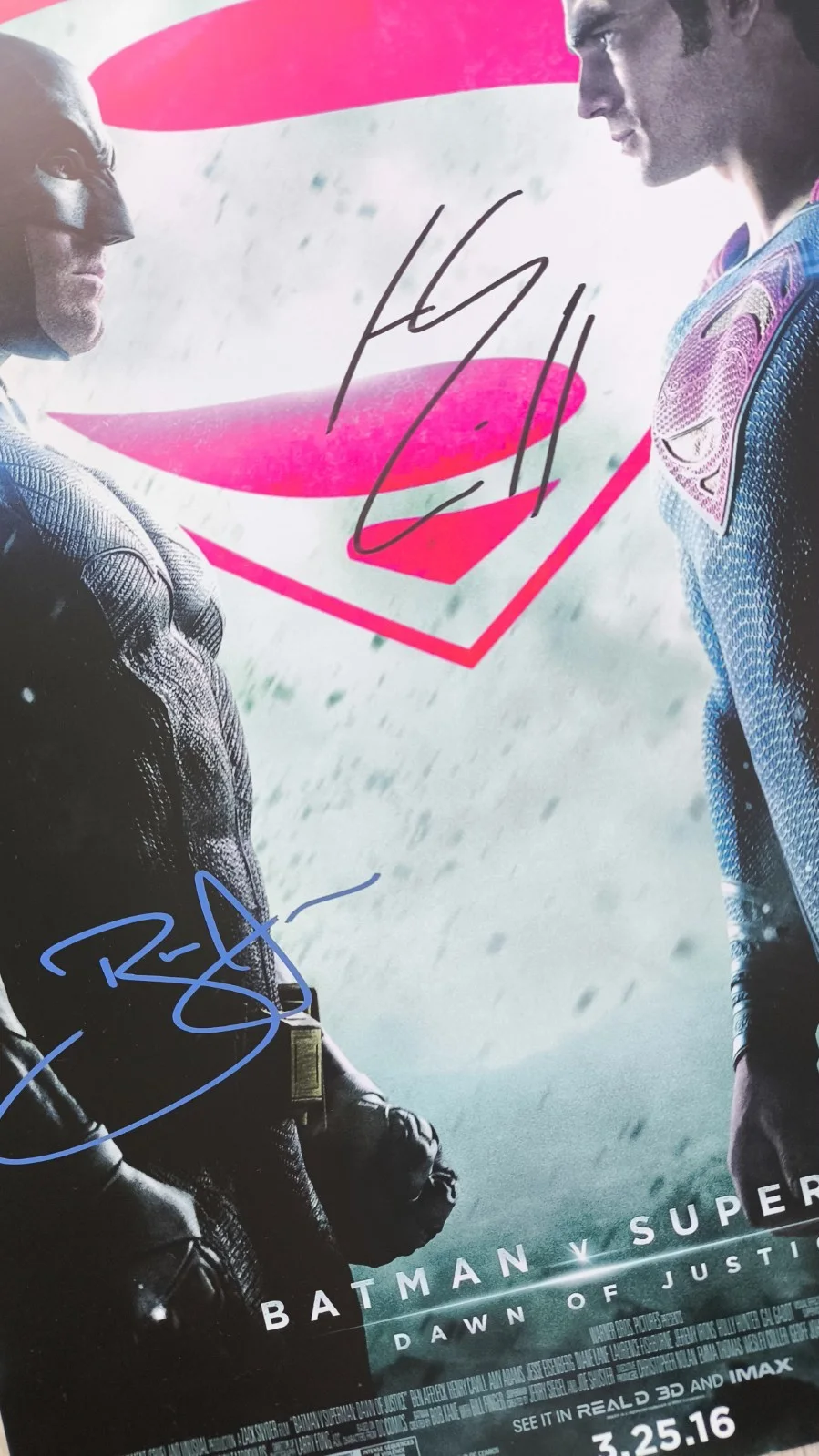 Henry Cavill, Ben Affleck — Autograph Henry Cavill, Ben Affleck Signed 11x17 Poster ( Batman v Superman ), изображение 2