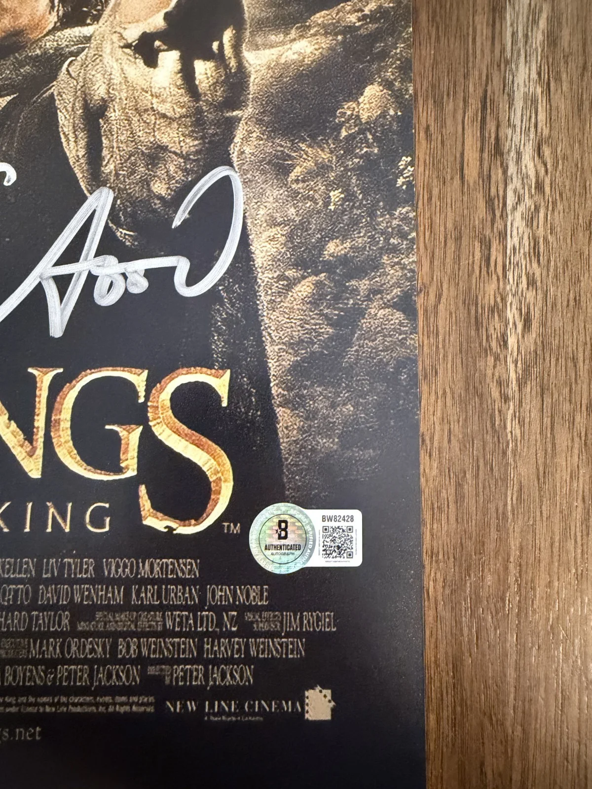 Elijah Wood — Elijah Wood ‘Lord Of The Rings’ Signed 12x18 Photo ‘Frodo’ Beckett Certified, изображение 2