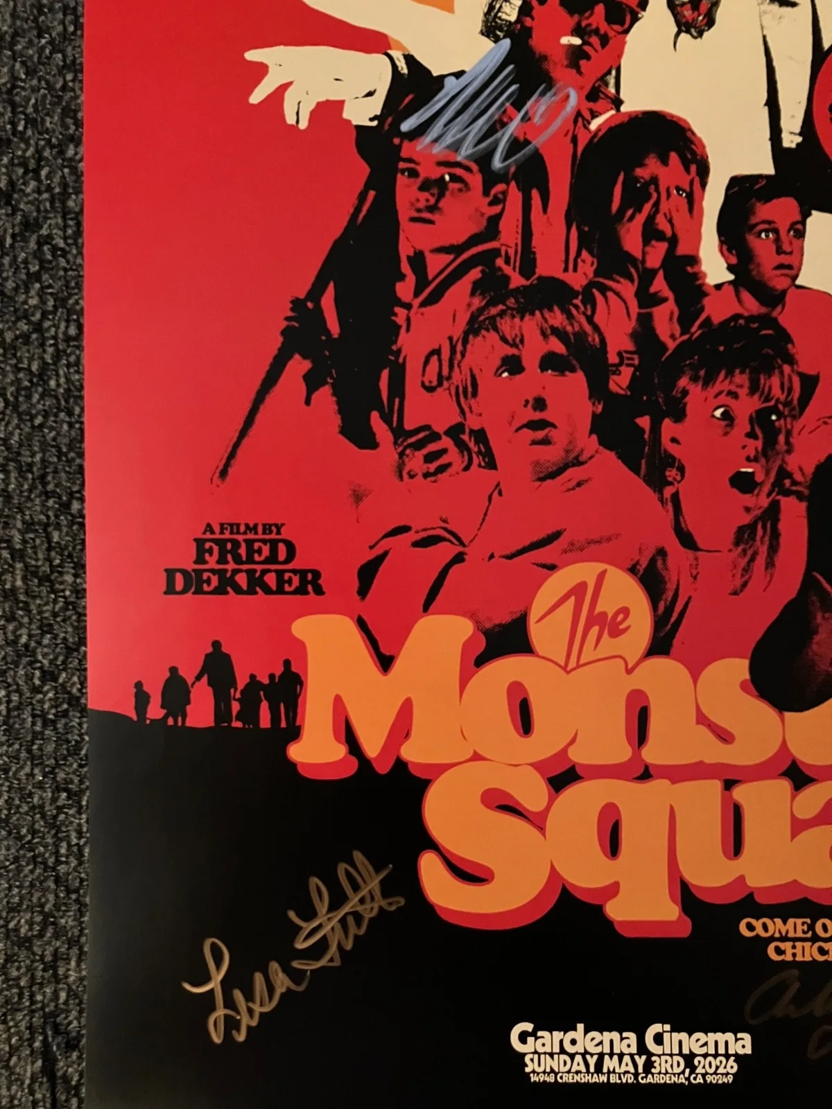 Ryan Lambert, Ashley Bank, Lisa Fuller — THE MONSTER SQUAD POSTER 11x17 INCH SIGNED RYAN LAMBERT ASHLEY BANK LISA FULLER, изображение 2