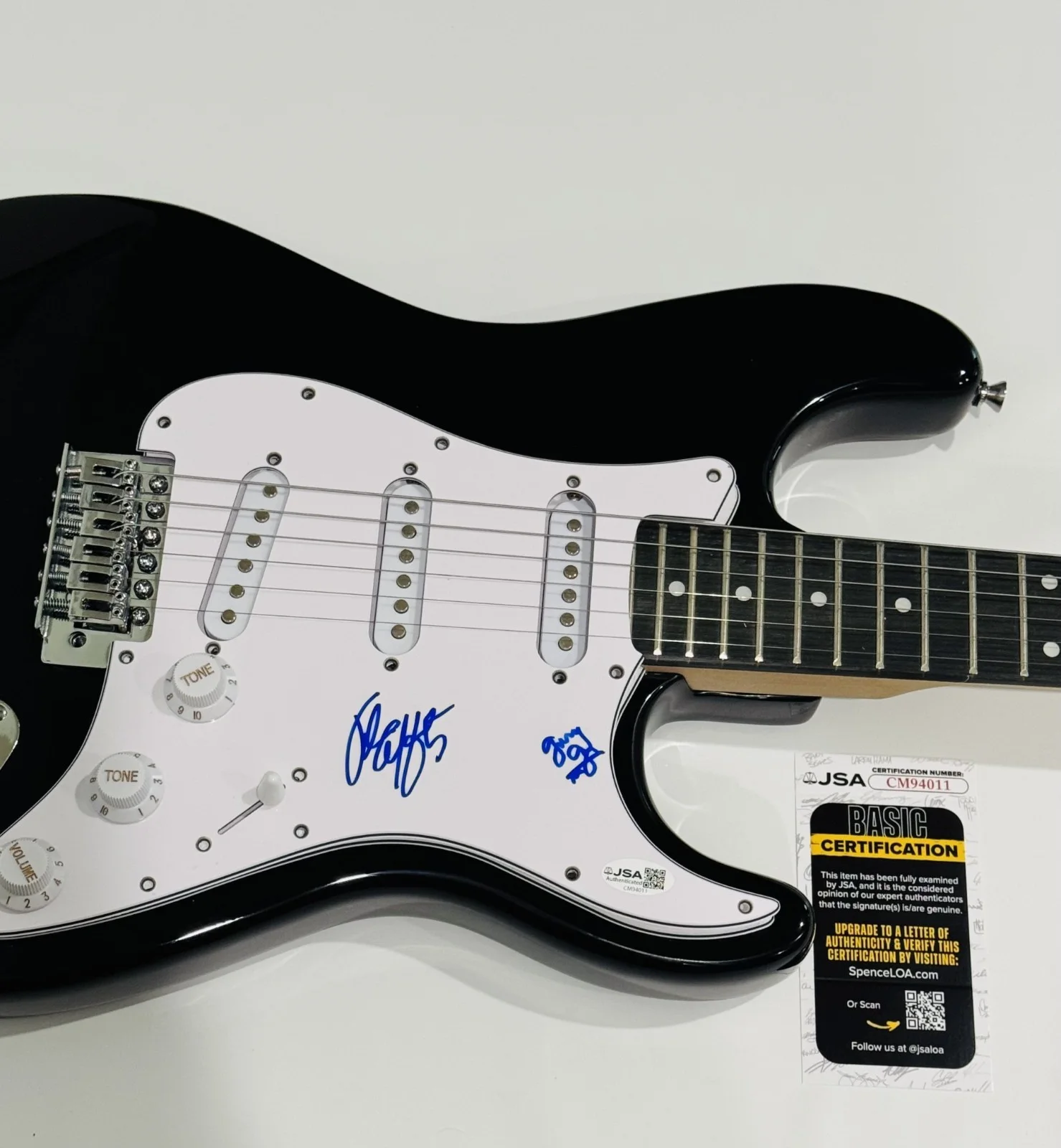 JOHN CAFFERTY AND THE BEAVER BROWN BAND SIGNED GUITAR GARY GRAMOLINI JSA COA, image 2