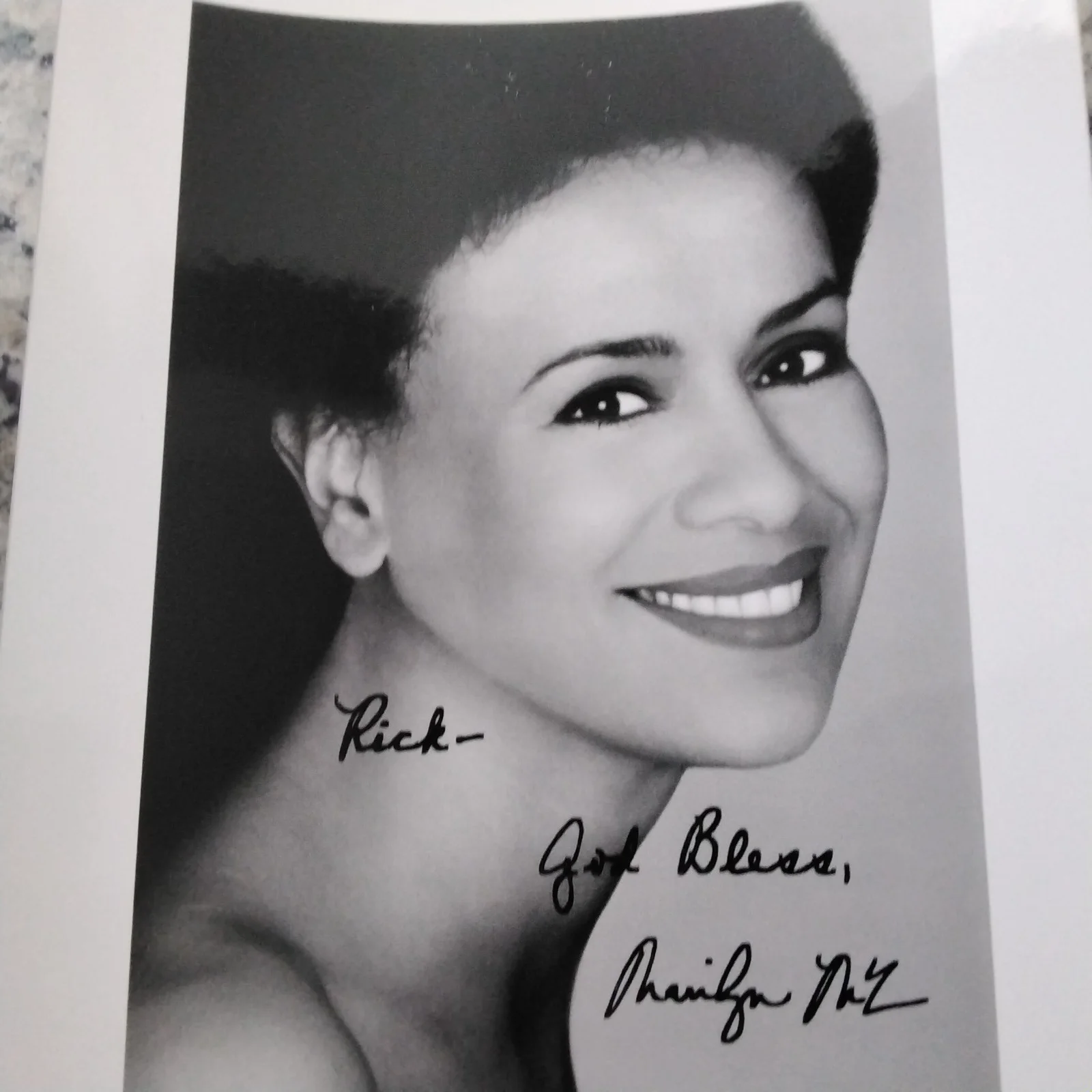 Marilyn McCoo SIGNED Photo 60s Singer 5th Dimension Aquarius Up & Away CA Soul, image 2