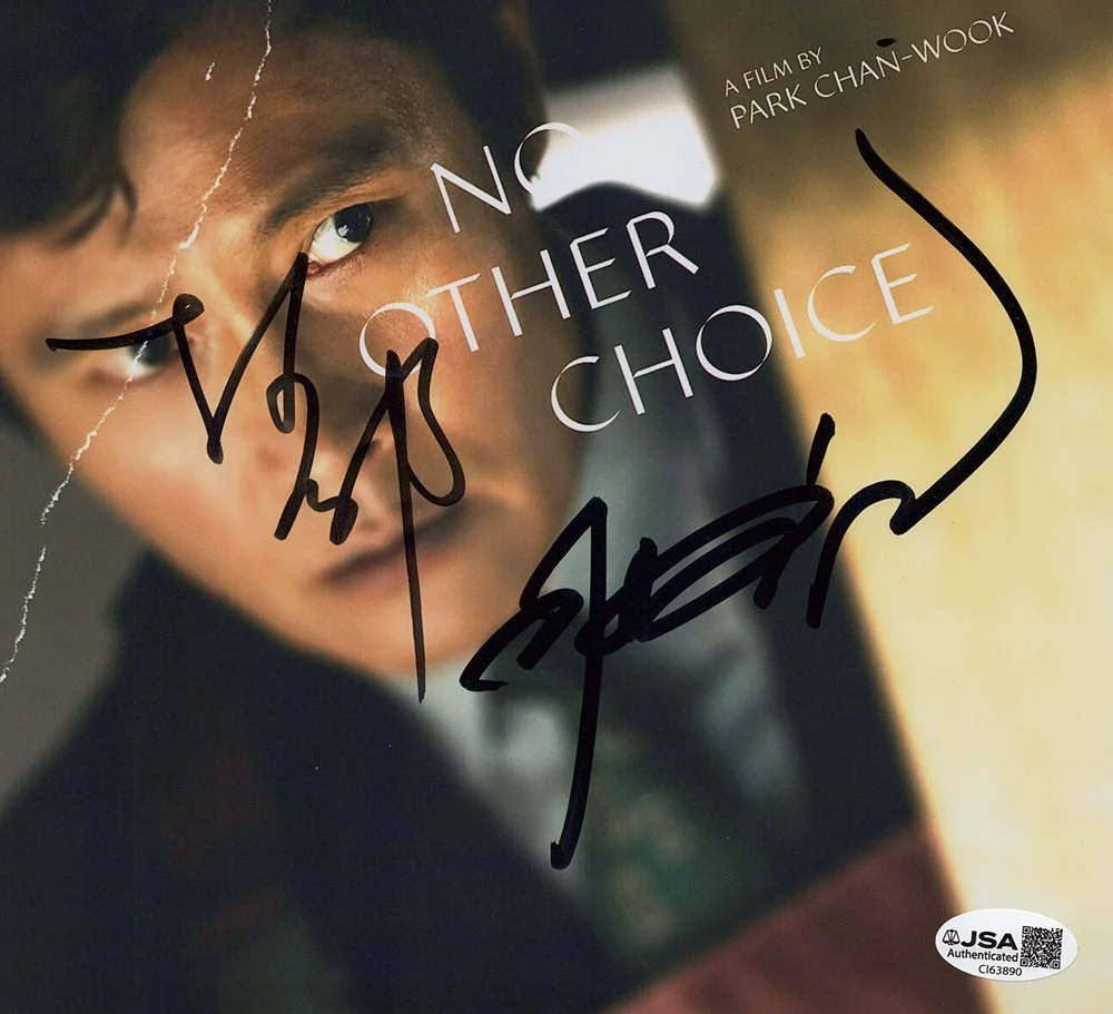 Lee Byung-Hun, Park Chan-Wook — Lee Byung-Hun & Park Chan-Wook signed "NO OTHER CHOICE" 8x10 Photo PROOF b JSA, изображение 3