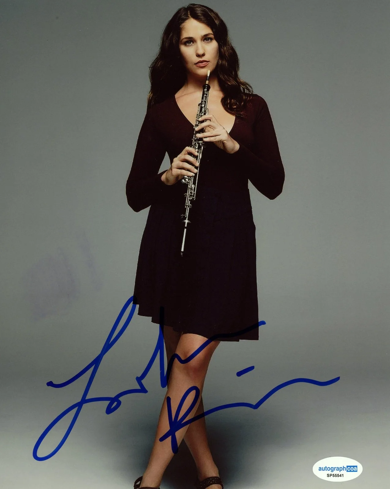 Lola Kirke — Lola Kirke "Mozart in the Jungle" AUTOGRAPH Signed 'Hailey' 8x10 Photo ACOA, изображение 2