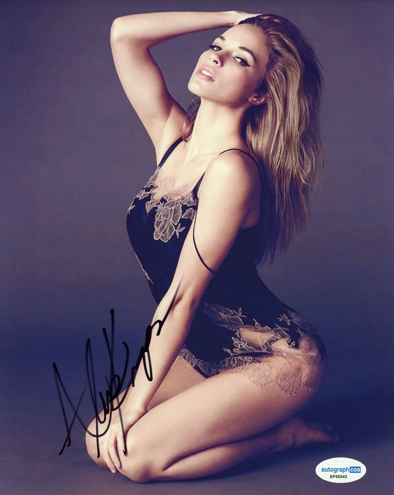 Alexis Knapp — Alexis Knapp "Pitch Perfect" AUTOGRAPH Signed Autographed 8x10 Photo ACOA, изображение 2