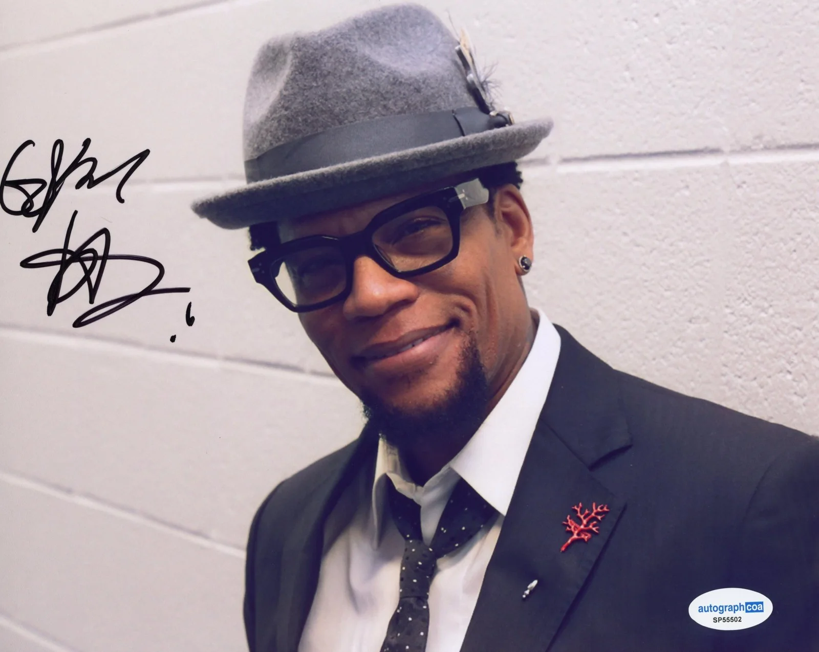 D.L. Hughley — D.L. Hughley "Contrarian" Comedian AUTOGRAPH Signed Comedy 8x10 Photo B ACOA, изображение 2