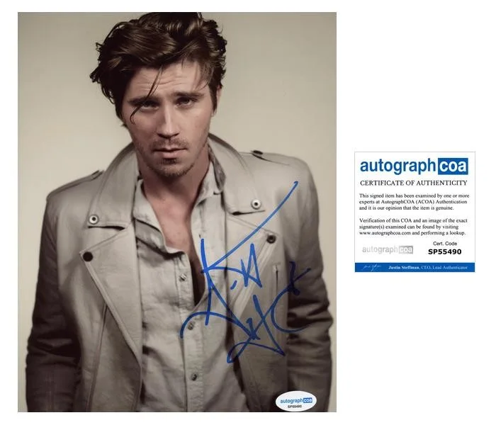 Garrett Hedlund — Garrett Hedlund "Tron: Legacy" AUTOGRAPH Signed Autographed 8x10 Photo ACOA