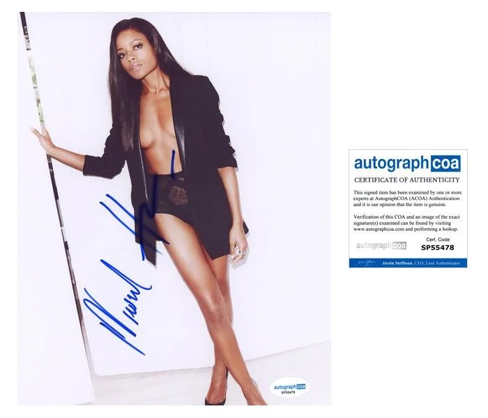 Naomie Harris — Naomie Harris "Skyfall" Bond Girl AUTOGRAPH Signed Autographed 8x10 Photo ACOA