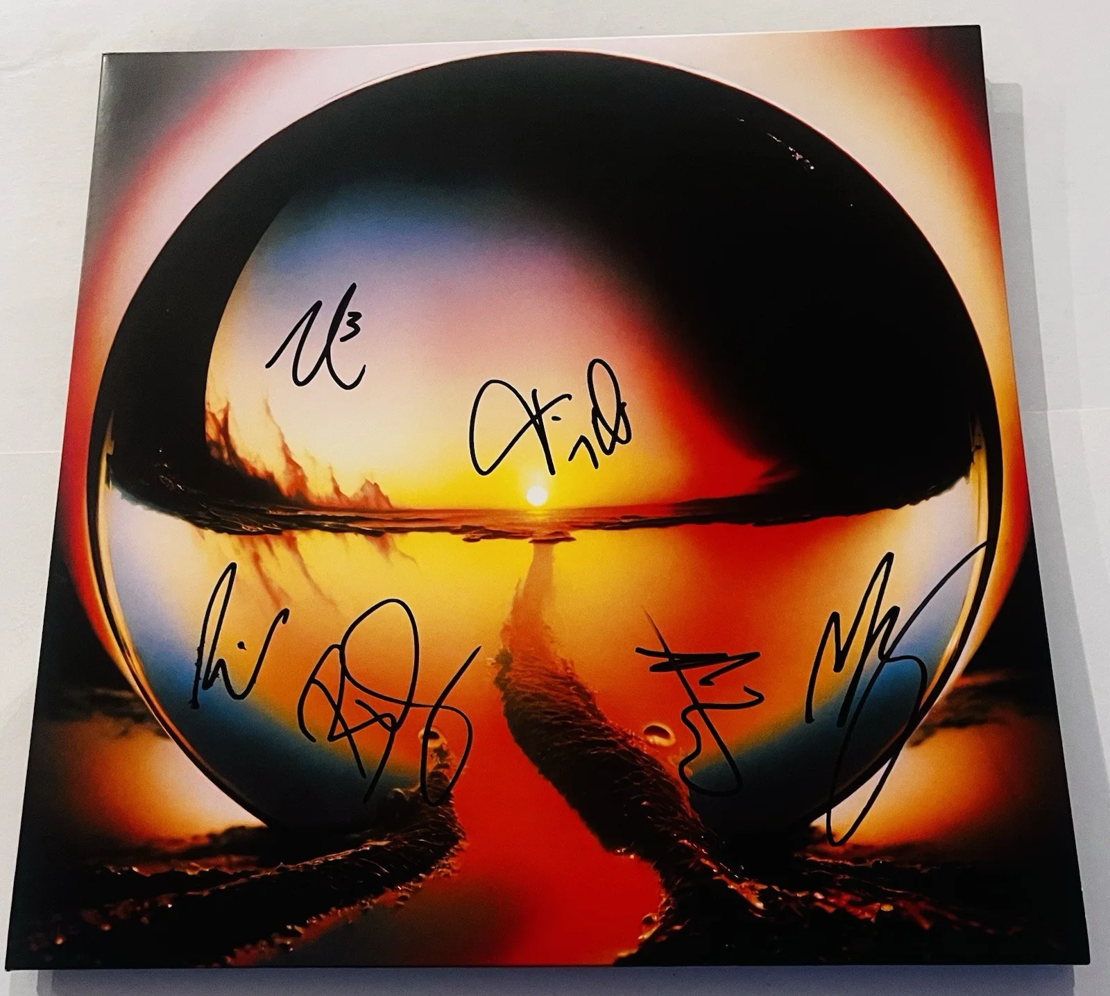 CAGE THE ELEPHANT BAND SIGNED NEON PILL LP VINYL RECORD ALBUM MATT +5 JSA COA, изображение 3