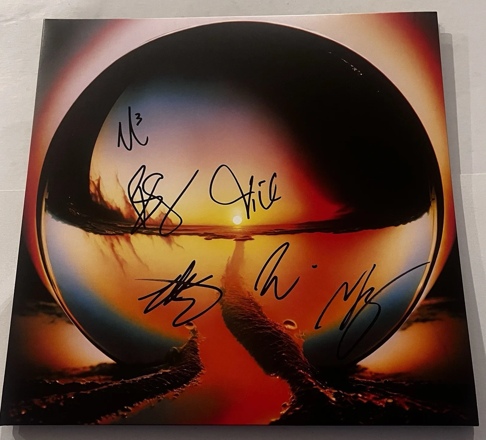CAGE THE ELEPHANT BAND SIGNED NEON PILL LP VINYL RECORD ALBUM MATT +5 JSA COA, image 3