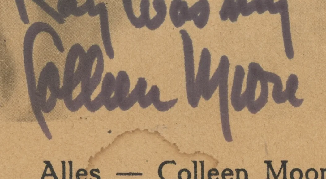 Colleen Moore Autograph Signed Magazine Photo AMCo COA 24120, изображение 2