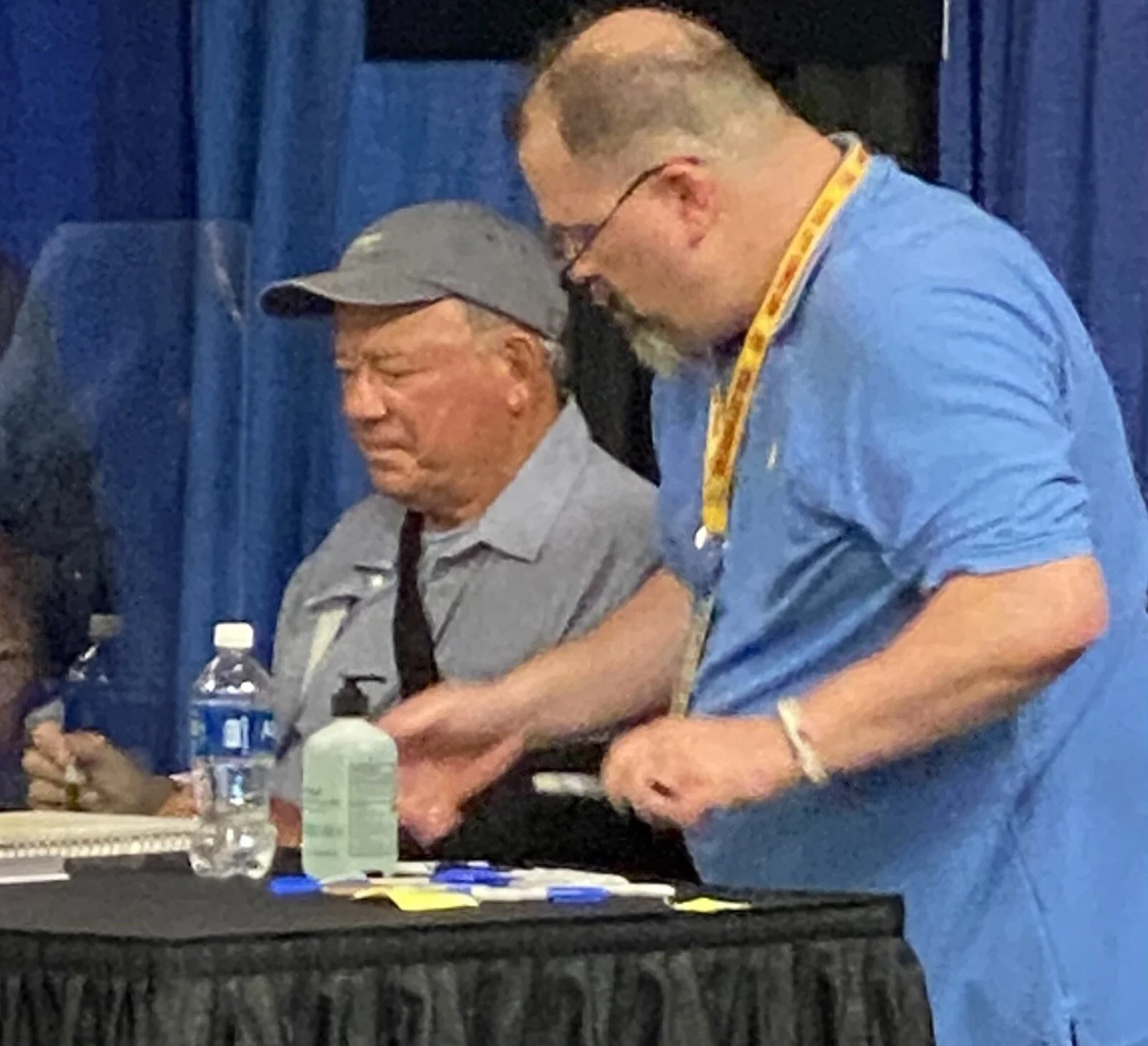 WILLIAM SHATNER — WILLIAM SHATNER SIGNED STAR TREK AUTOGRAPHED 8X10 COLOR PHOTO COA, изображение 3
